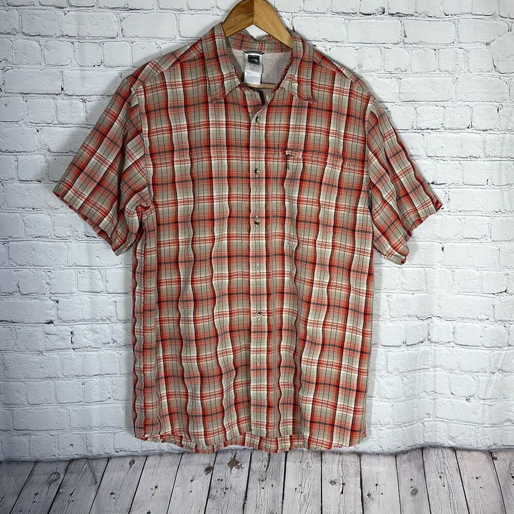 North Face Men’s Red Plaid Short Sleeve Button Down Shirt size L Large
